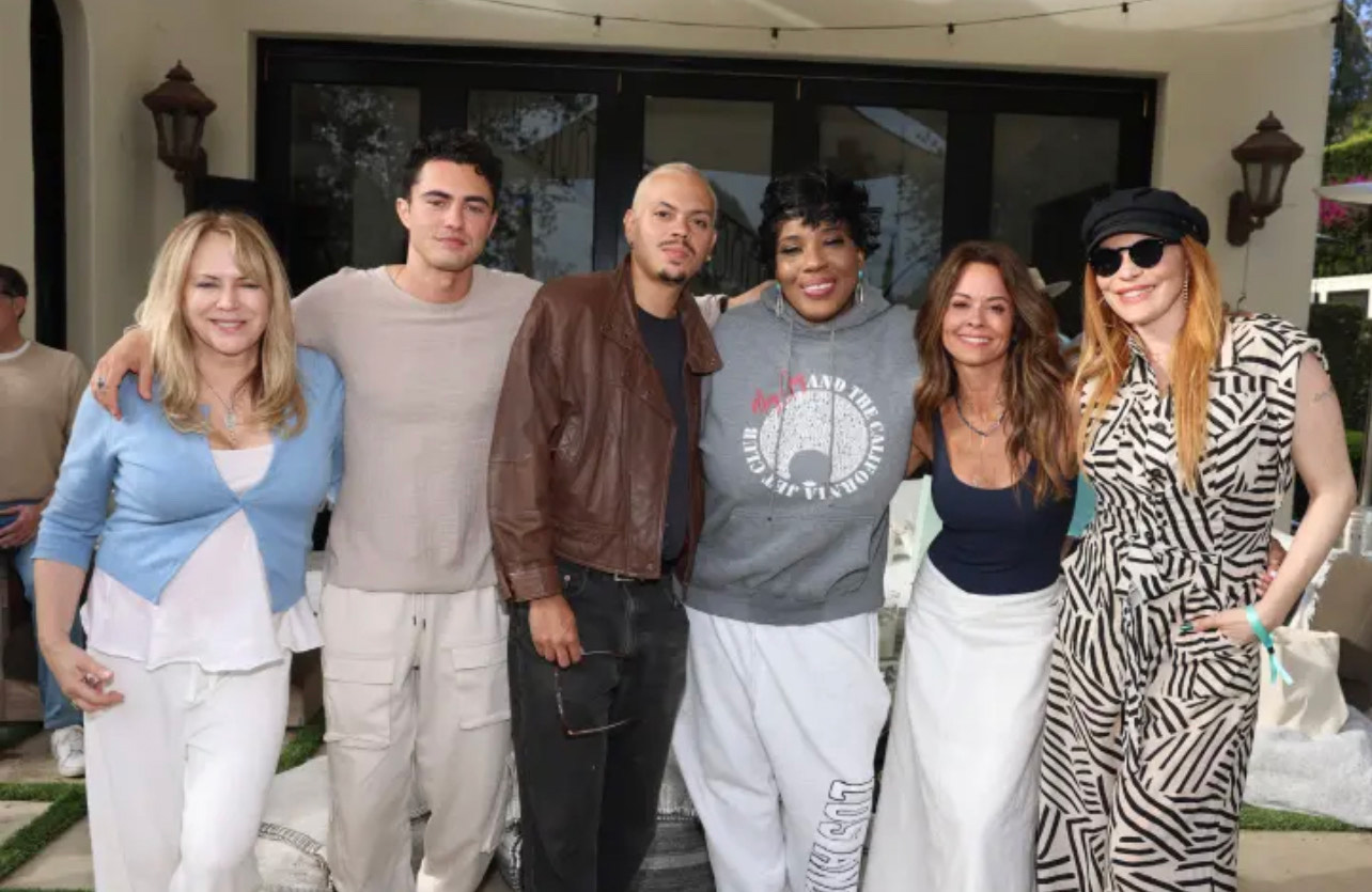 Macy Gray, Brooke Burke and friends at the Malibu Family Smile Fest