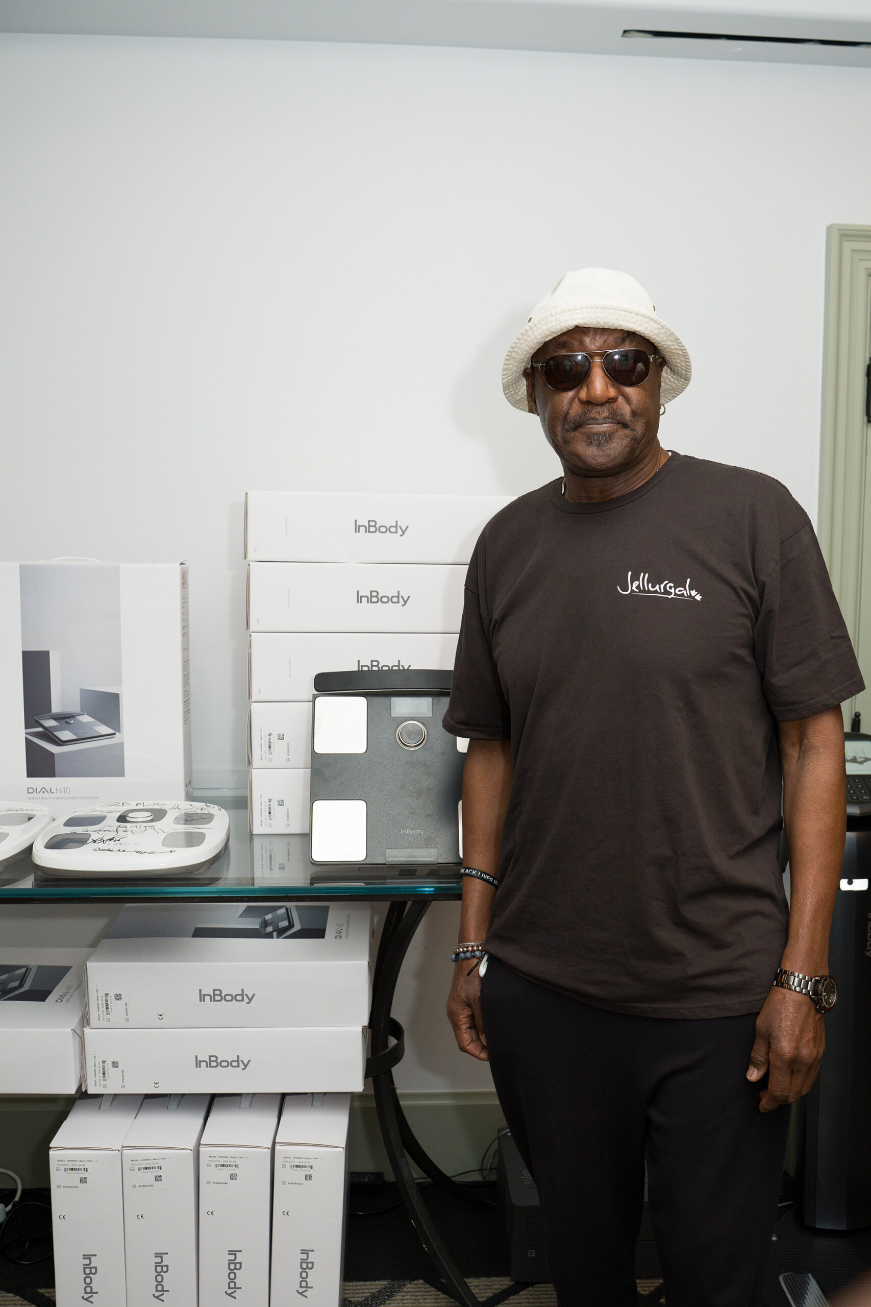 Best Supporting Actor DelRoy Lindo of Sinners with InBody at the GBK Brand Bar Awards Lounge. Photo credit: Nick Bellarosa