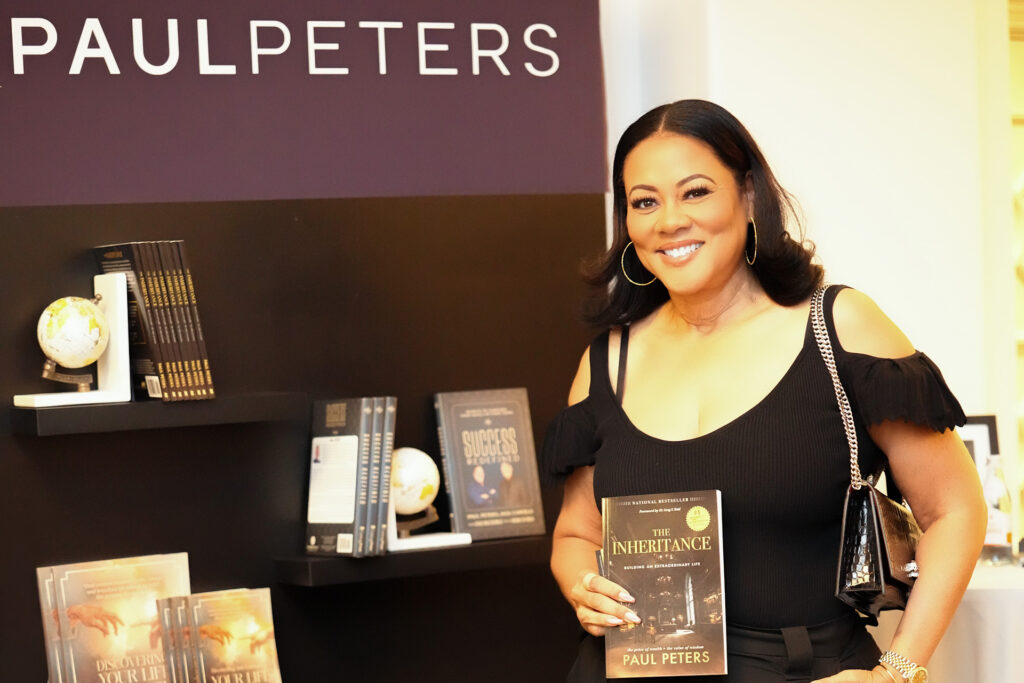 Lela Rochon with Paul Peters Collective at the GBK Brand Bar Awards Lounge. Photo credit: Bella Marie Adams