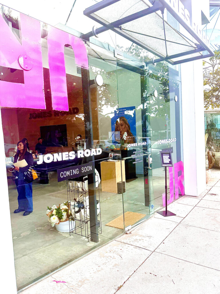 Entrance to Jones Road Santa Monica