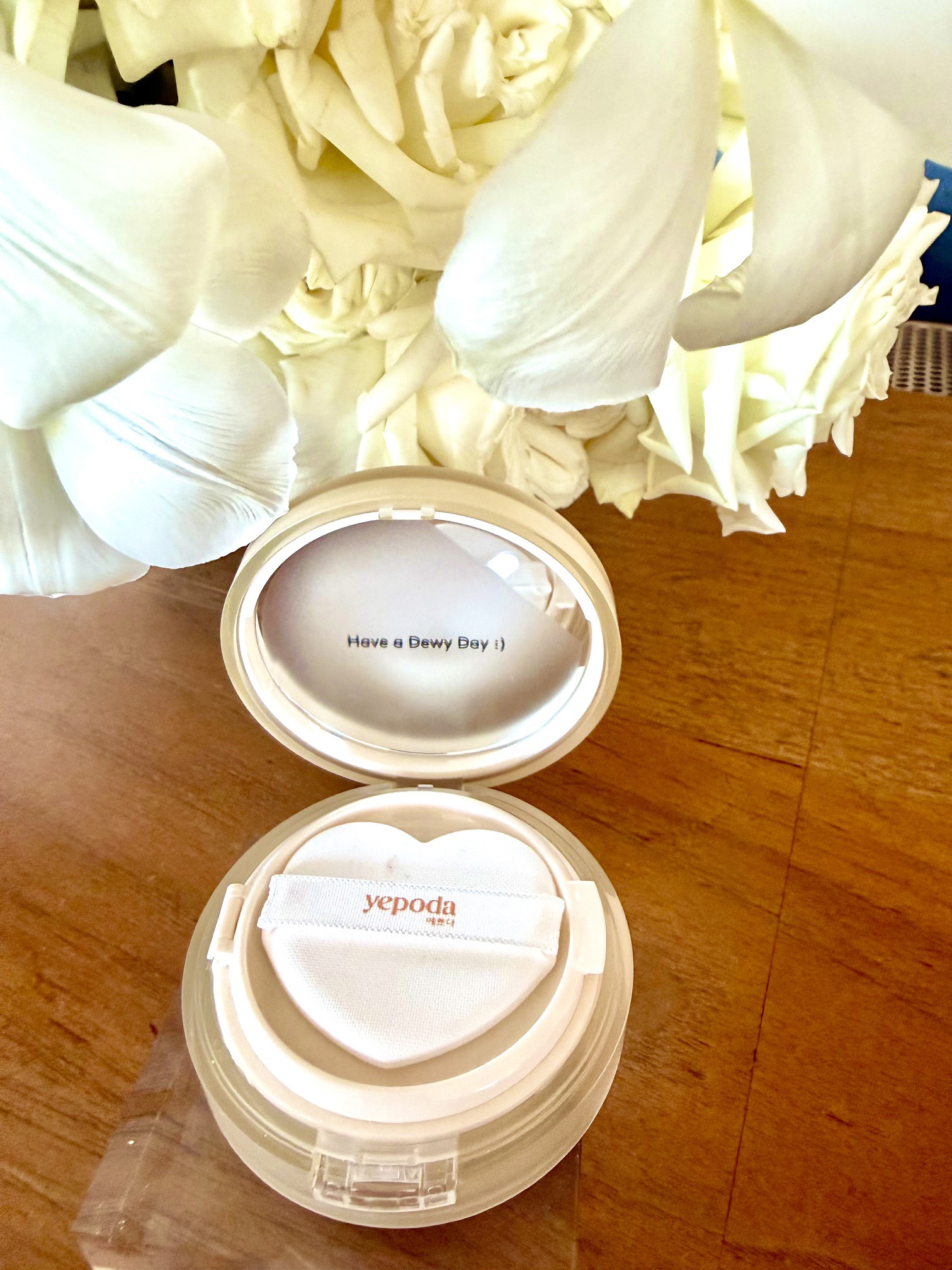The Dewy Day - Moisturizing Niacinamide & Apricot Korean Cushion Foundation